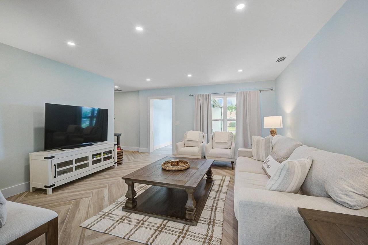 Villa Tranquil Breeze Bradenton Exterior foto