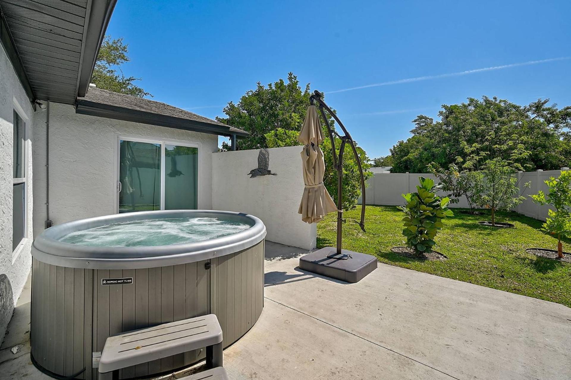 Villa Tranquil Breeze Bradenton Exterior foto